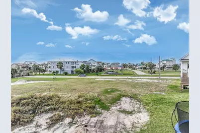 710 Vista Bella, Galveston, TX 77554 - Photo 9