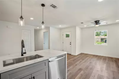 3923 Alsace Street, Houston, TX 77021 - Photo 9