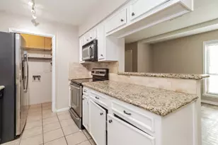 13483 Castilian Dr, Houston, TX 77015 - Photo 9