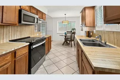 18530 Sweetmeadow Drive, Spring, TX 77379 - Photo 9