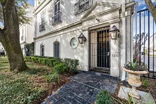 126 Oak Pl Dr, Houston, TX 77006 - Photo 3