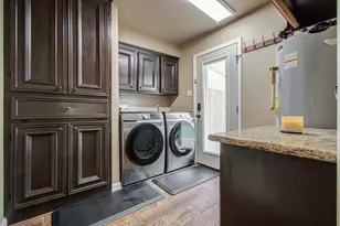 9834 Pinehurst St, Baytown, TX 77521 - Photo 17