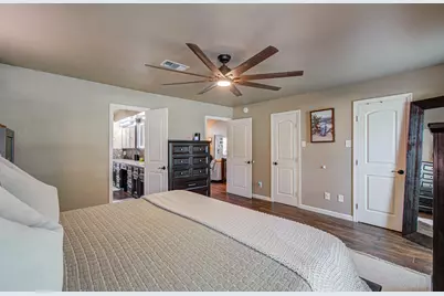 9834 Pinehurst Street, Baytown, TX 77521 - Photo 19