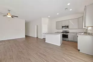 14371 N Summerchase Cir, Willis, TX 77318 - Photo 11