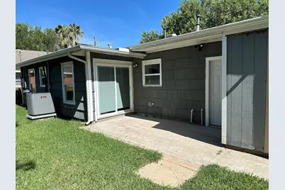 112 Tuna Street, Galveston, TX 77550 - Photo 7