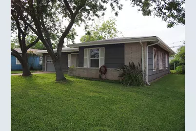 112 Tuna Street, Galveston, TX 77550 - Photo 3