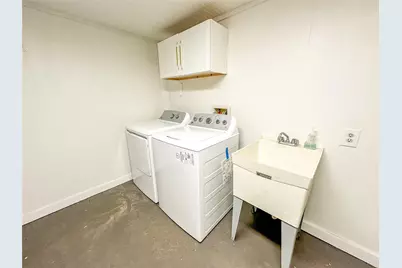 1032 N Selwyn Rd, Crystal Beach, TX 77650 - Photo 21