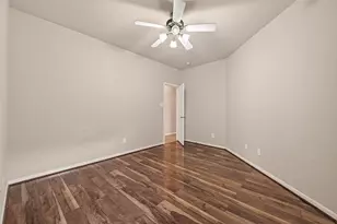 13719 Saxony Dr, Sugar Land, TX 77498 - Photo 33