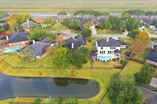 510 Crestwater Ct, Houston, TX 77082 - Photo 45