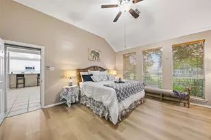 510 Crestwater Ct, Houston, TX 77082 - Photo 23