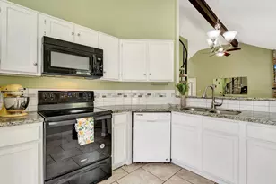 5521 Winding Brook Dr, Dickinson, TX 77539 - Photo 9