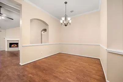 135 S Delta Mill Circle, The Woodlands, TX 77385 - Photo 5