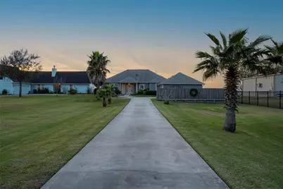 4001 29th Street N, Texas City, TX 77590 - Photo 33