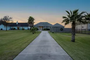 4001 29th St N, Texas City, TX 77590 - Photo 33