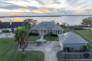 4001 29th St N, Texas City, TX 77590 - Photo 1