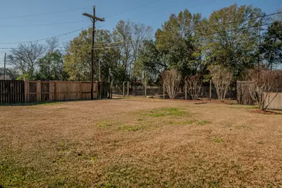 820 Enfield Lane, Beaumont, TX 77707 - Photo 29
