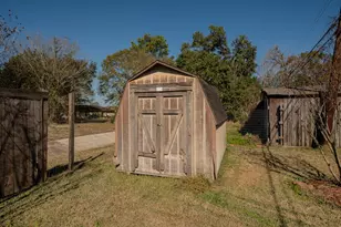 820 Enfield Ln, Beaumont, TX 77707 - Photo 27