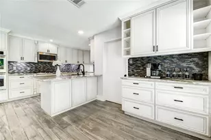 1904 Nursery Rd, The Woodlands, TX 77380 - Photo 13