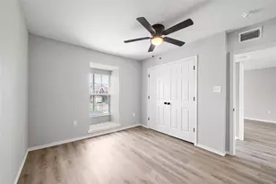 9711 Linkmeadow Ln, Houston, TX 77025 - Photo 11