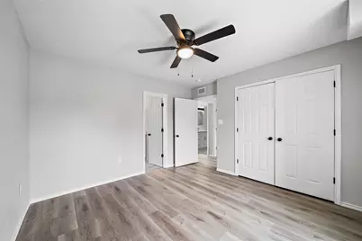 9711 Linkmeadow Lane #19, Houston, TX 77025 - Photo 9