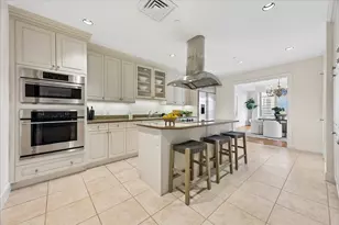 1100 Uptown Park Blvd, Houston, TX 77056 - Photo 13
