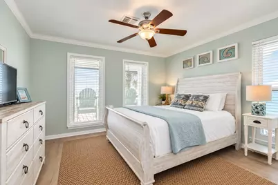 12536 W Buena Vista Drive, Galveston, TX 77554 - Photo 19
