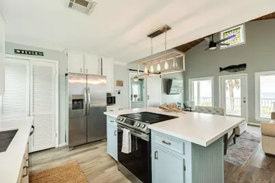 12536 W Buena Vista Drive, Galveston, TX 77554 - Photo 13