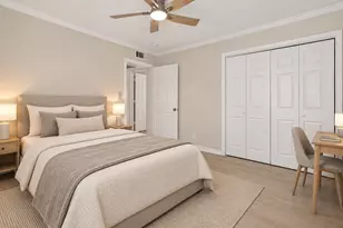 1221 Cedar Post Ln, Houston, TX 77055 - Photo 17