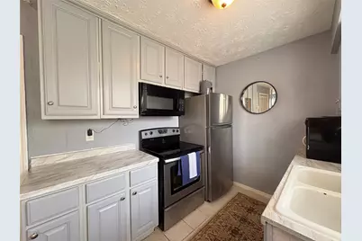 17119 Blackhawk Boulevard, Friendswood, TX 77546 - Photo 9