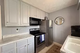 17119 Blackhawk Blvd, Friendswood, TX 77546 - Photo 9