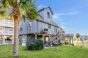 21918 Lampasas Dr, Galveston, TX 77554 - Photo 3