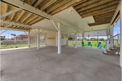 13684 Mutiny Lane, Galveston, TX 77554 - Photo 37