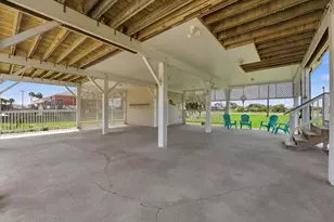 13684 Mutiny Ln, Galveston, TX 77554 - Photo 37