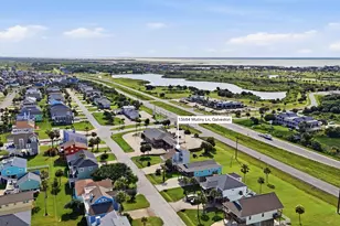 13684 Mutiny Ln, Galveston, TX 77554 - Photo 43