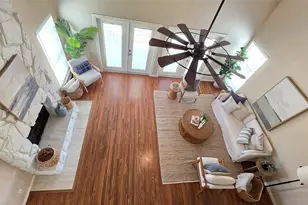 13684 Mutiny Ln, Galveston, TX 77554 - Photo 11
