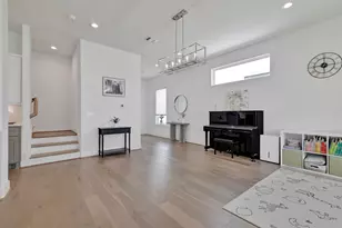 8706 Ojeman Crk Ln, Houston, TX 77055 - Photo 3