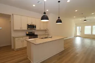 10322 Navarro Path, Montgomery, TX 77316 - Photo 3