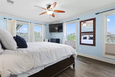 146 Tamana Drive, Galveston, TX 77554 - Photo 13
