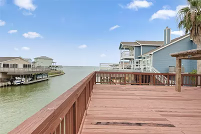 146 Tamana Drive, Galveston, TX 77554 - Photo 31