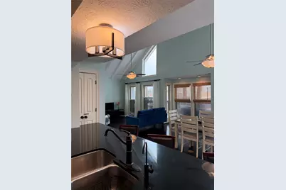 146 Tamana Drive, Galveston, TX 77554 - Photo 9