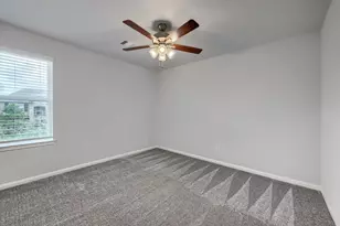 2409 Goddard Grn Dr, Iowa Colony, TX 77583 - Photo 19