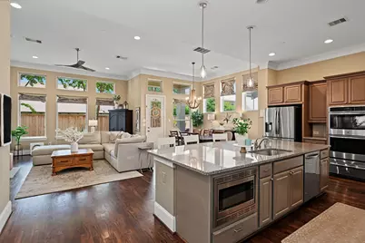 8222 Merlot Lane, Houston, TX 77055 - Photo 3
