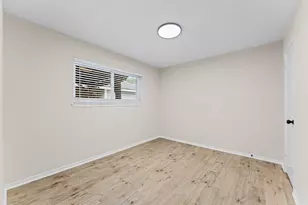 27241 Wells Ln, Conroe, TX 77385 - Photo 25