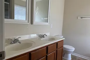 4015 E Teal Estates Cir, Fresno, TX 77545 - Photo 9