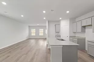 506 Shoreview Dr, Willis, TX 77303 - Photo 5