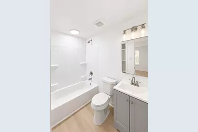 201 Lowery Drive #2, Port Lavaca, TX 77979 - Photo 3