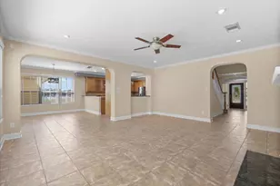 3130 Sea Channel Dr, Seabrook, TX 77586 - Photo 9