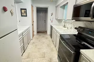 1410 S Dance Dr, West Columbia, TX 77486 - Photo 21