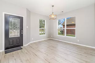 9915 Sterling Village Dr, Rosharon, TX 77583 - Photo 7