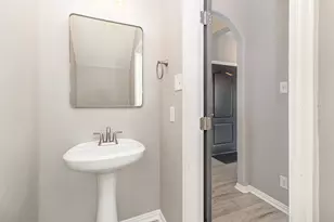 9915 Sterling Village Dr, Rosharon, TX 77583 - Photo 37